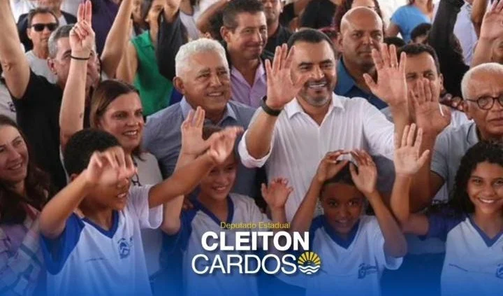 Cleiton Cardoso acompanha entrega de obra em escola estadual e destaca importância de investimentos na educação