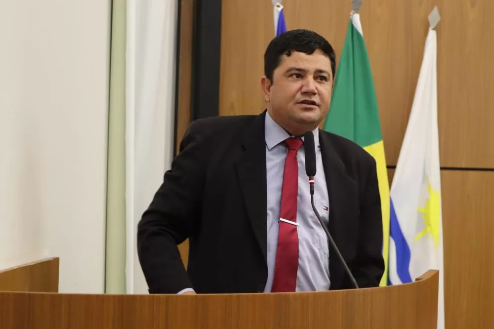 Rogério Freitas solicita melhorias para o Bairro Bela Vista