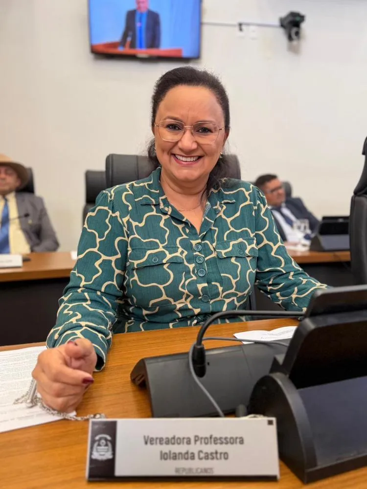 Vereadora Professora Iolanda Castro solicita continuidade do asfaltamento da NS-2 na 1404 Sul