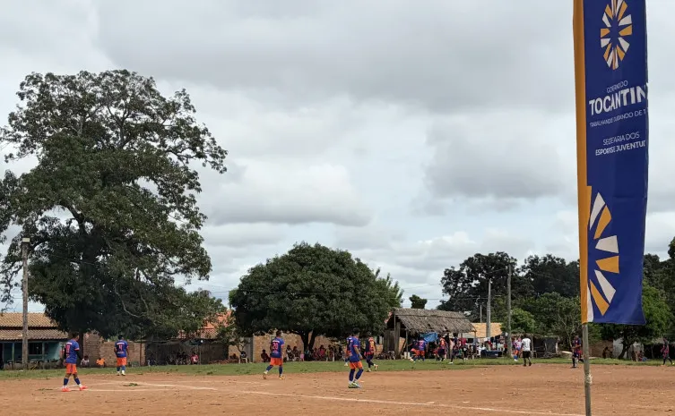 Indígenas de diferentes aldeias participam da Copa Temanaku na Ilha do Bananal, em programação que une esporte e cultura - Foto: Seju/Governo do Tocantins 