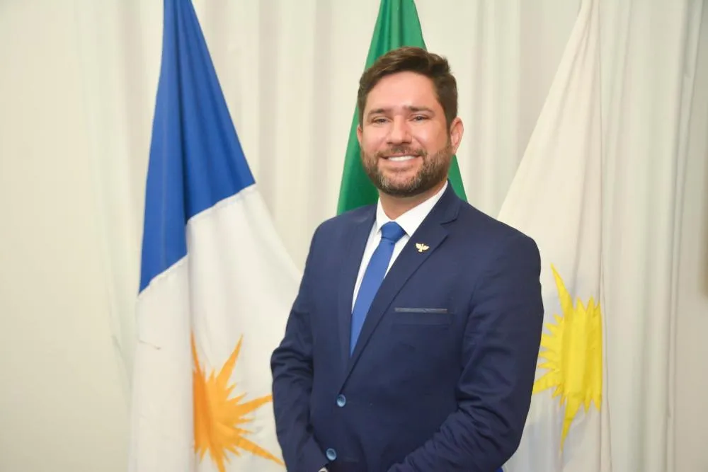 Vereador Miguel Barros cobra ações urgentes para reduzir riscos na Avenida Palmas Brasil Norte