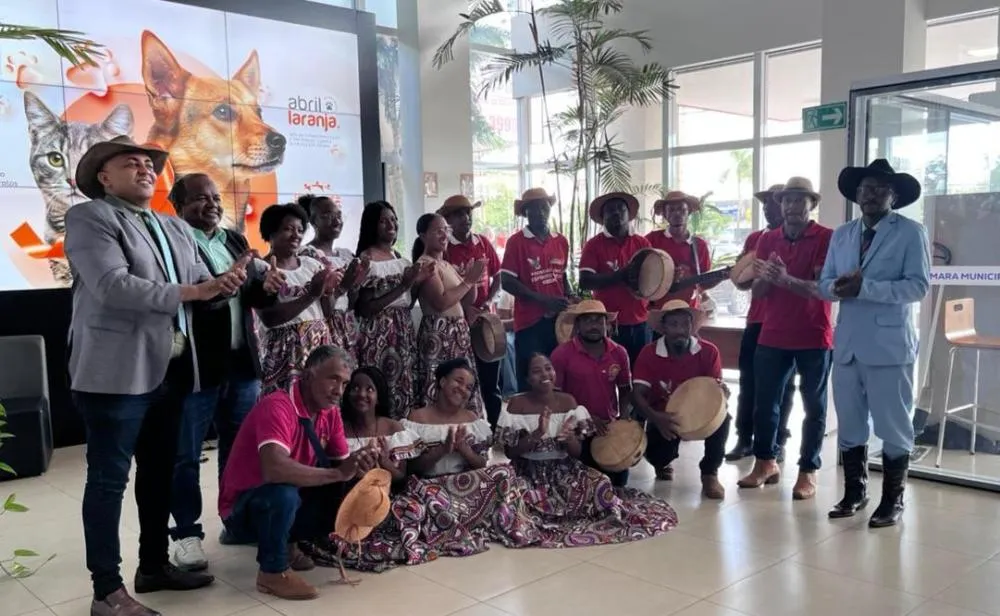 Vereador Dian Carlos recebe Folia do Divino Espírito Santo “Giro de Baixo” na Câmara Municipal de Palmas