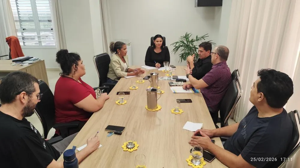 A secretária municipal da Educação, Anice Moura, reforça que as concessões representam o reconhecimento do trabalho desempenhado pelos profissionais da rede. Foto: Divulgação