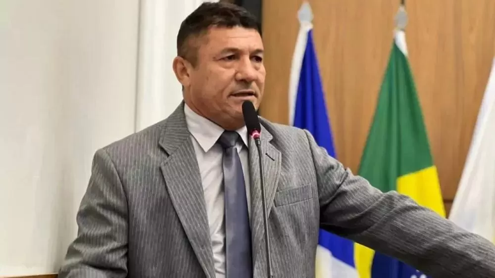 Márcio Reis protocola ofícios solicitando policiamento reforçado e limpeza nos setores Santa Fé I e II