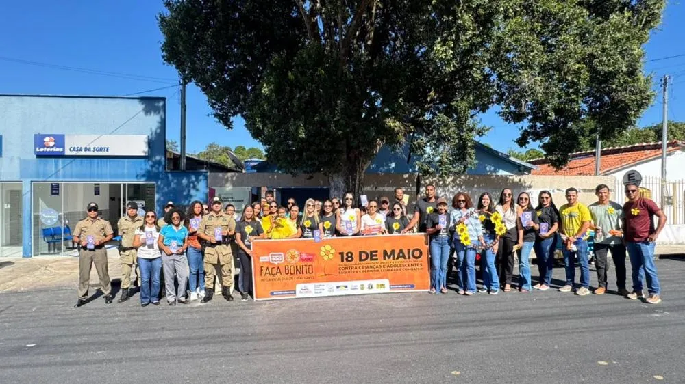 Polícia Civil realiza blitz educativa e adesivaço em Arraias em alusão ao Maio Laranja