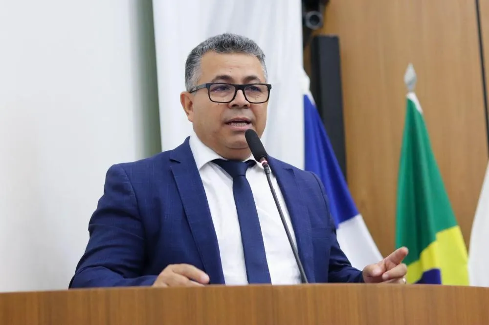 Vereador Folha solicita patrolamento e cascalhamento nos setores Coqueirinho Etapa I e Agrotins, em Palmas