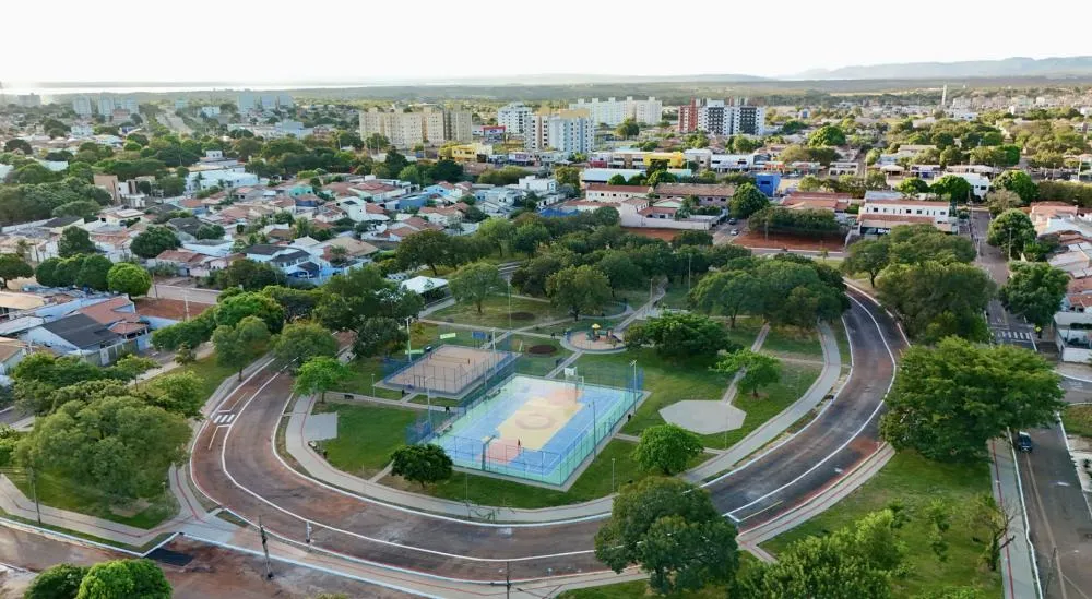 Nova praça da Capital foi construída em uma área ampla de 25.425,06 m². Foto: Maria Amélia Castro Alves