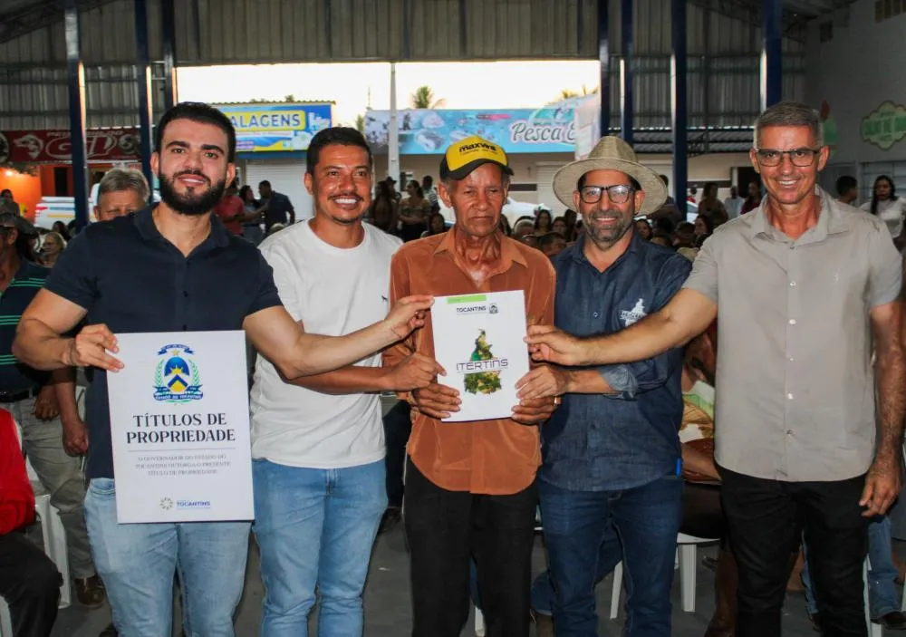 Primeira entrega de títulos no município de Combinado garantiu segurança jurídica para 57 famílias que moram e produzem na zona rural da cidade. Foto: Uendel Souza / Governo do Tocantins.