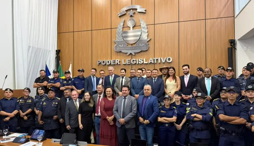 Rubens Uchôa participa de sessão e vota a favor do PCCS da Guarda Metropolitana