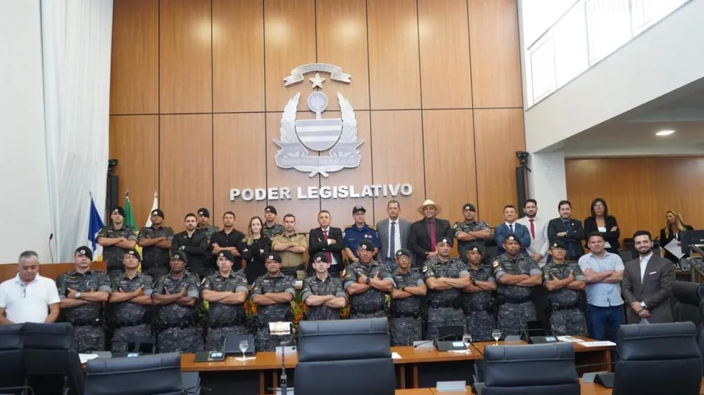 Câmara de Palmas homenageia policiais da ROTAM em sessão solene pelo Dia do Raio 