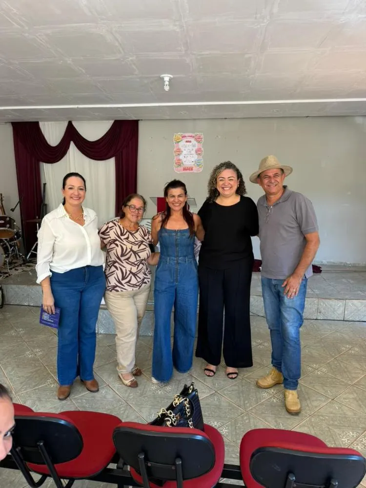 Karina Café participa de ação que aproxima serviços essenciais da zona rural de Palmas