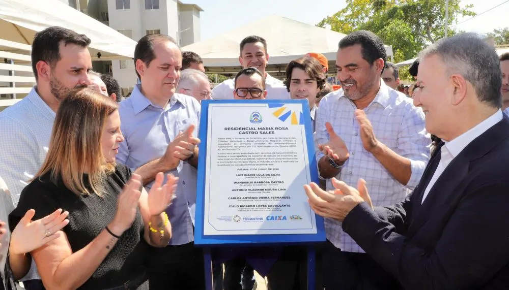 Estado entrega primeira etapa de apartamentos do Residencial Maria Rosa para mais de 90 famílias