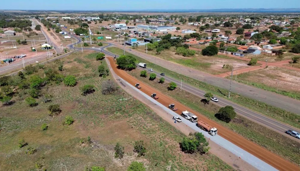 Com investimento de R$ 9,3 milhões, obra contempla aproximadamente 4 quilômetros entre o Ginásio Ayrton Senna ao Entroncamento da BR - 010. Foto: Ageto/Governo do Tocantins