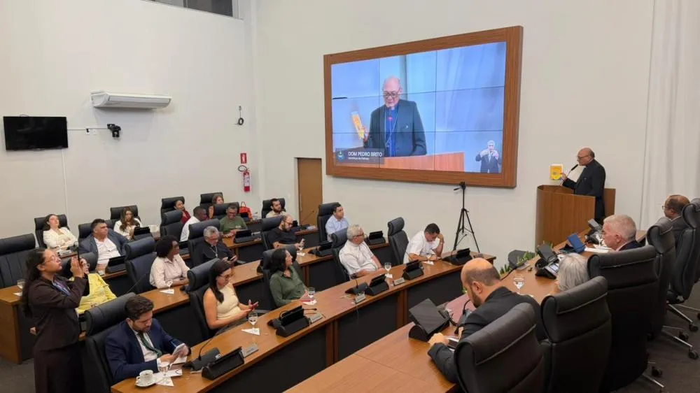 Câmara Municipal homenageia os 30 anos da Arquidiocese de Palmas, em Sessão Solene