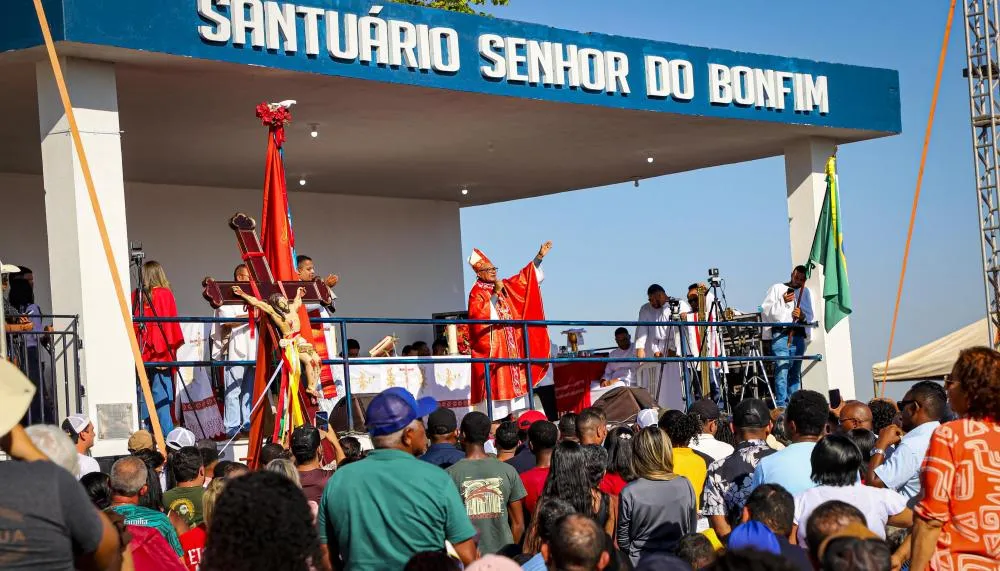 Missa campal reúne romeiros no Santuário Diocesano do Senhor do Bonfim, em Natividade, durante as celebrações de sábado, 15, ponto alto dos festejos. Foto: Esequias Araújo/Governo do Tocantins
