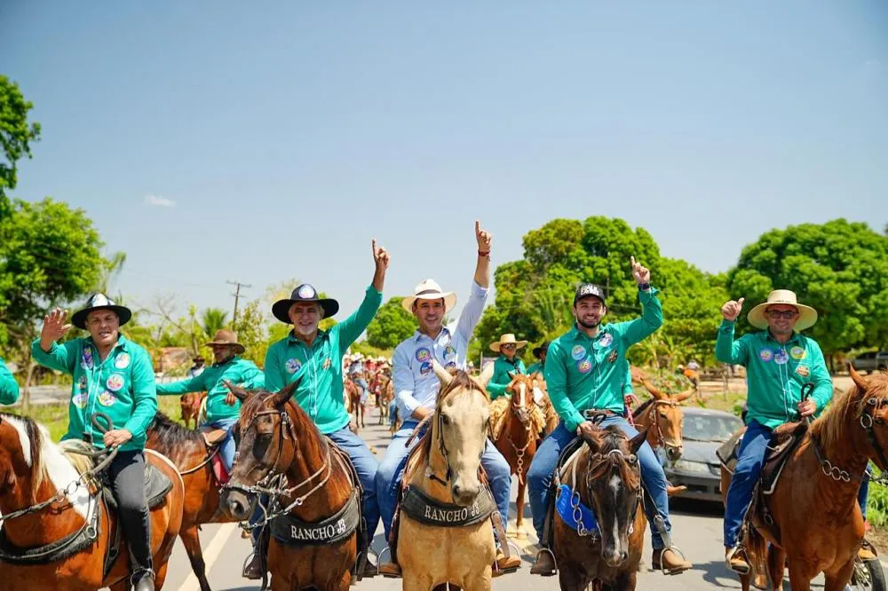 Em Riachinho, prefeito, vice e oito vereadores reafirmam apoio a Vicentinho