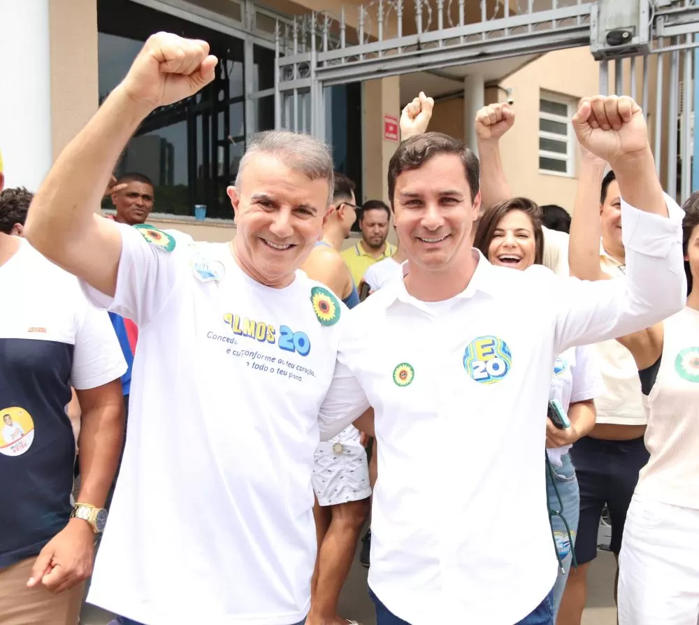 Eduardo Siqueira Campos e pastor Carlos Velozo tem contas de campanha aprovadas