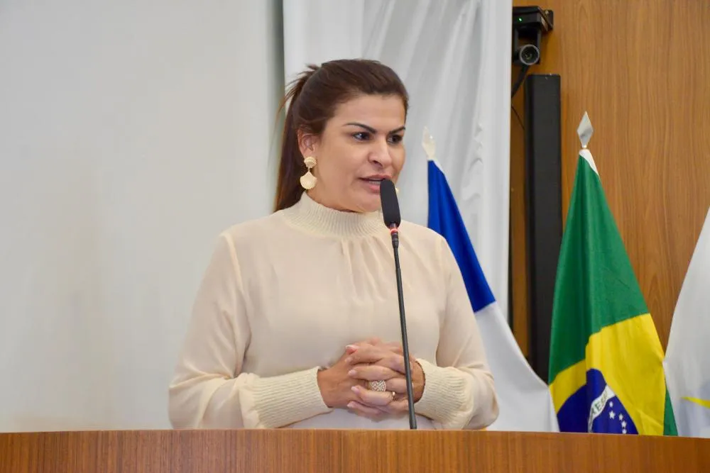 Projeto de Karina Café amplia proteção a crianças que perdem a mãe para a violência