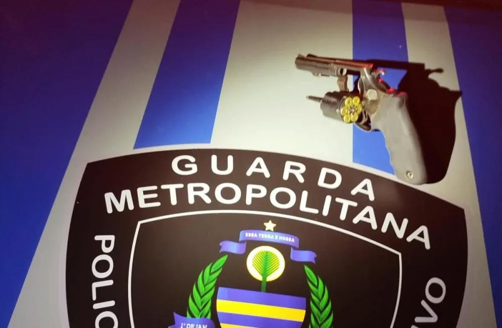 Guarda Metropolitana apreende revólver calibre 38 durante abordagem no setor Sul, em Palmas