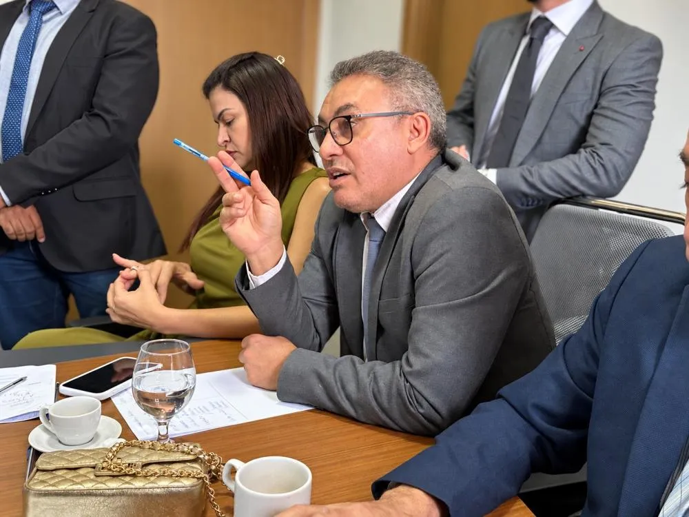 Marilon Barbosa discute planejamento e cronograma da revisão participativa do Plano Diretor