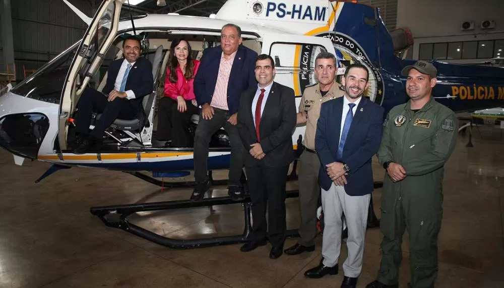 Governador Wanderlei recebe helicóptero Esquilo B2 para o Grupamento Aéreo da Polícia Militar