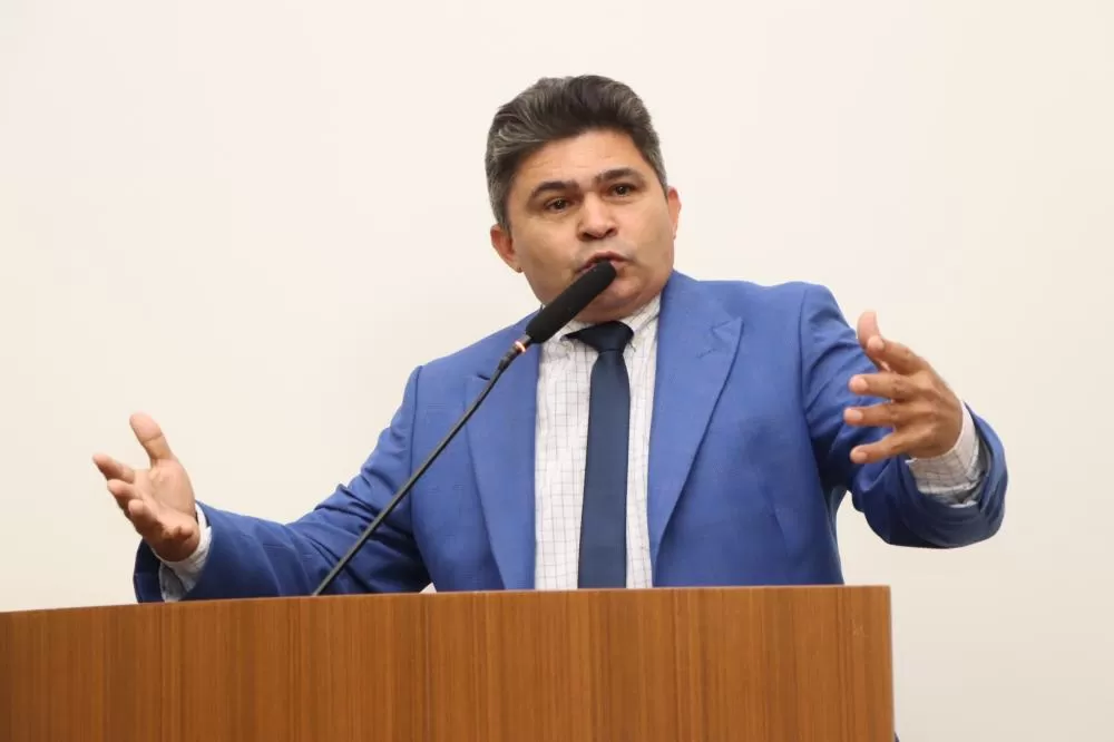 Vereador propõe projeto para educar jovens sobre os riscos do mundo digital em Palmas