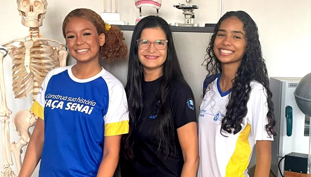 Escolas estaduais comemoram medalhas na Olimpíada Nacional de Ciências