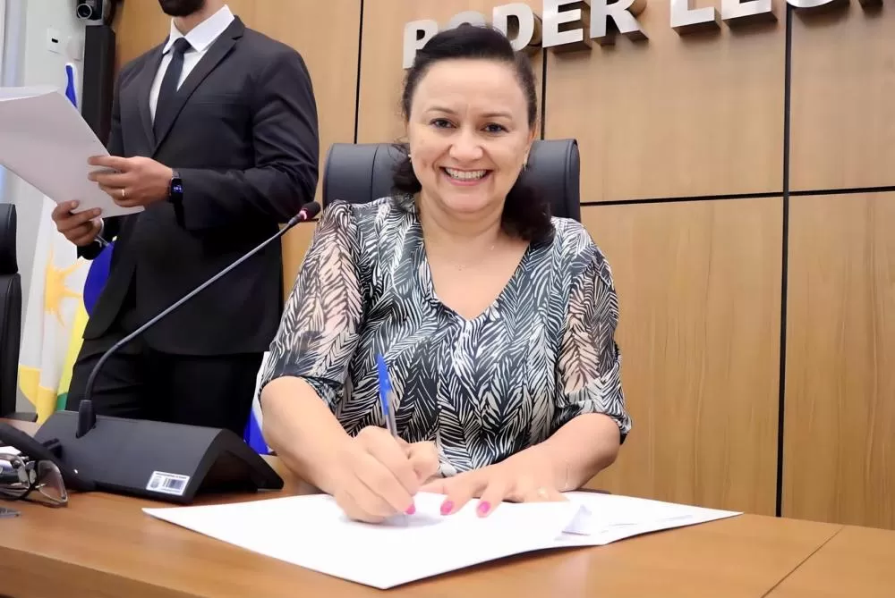 Professora Iolanda Castro Destaca Compromisso Ambiental com Parecer Favorável a Reconhecimento de Brigadistas Voluntários