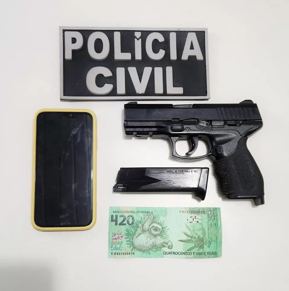 Aurora do Tocantins: Polícia Civil cumpre mandado e apreende simulacro de arma de fogo e nota falsa de R$ 420