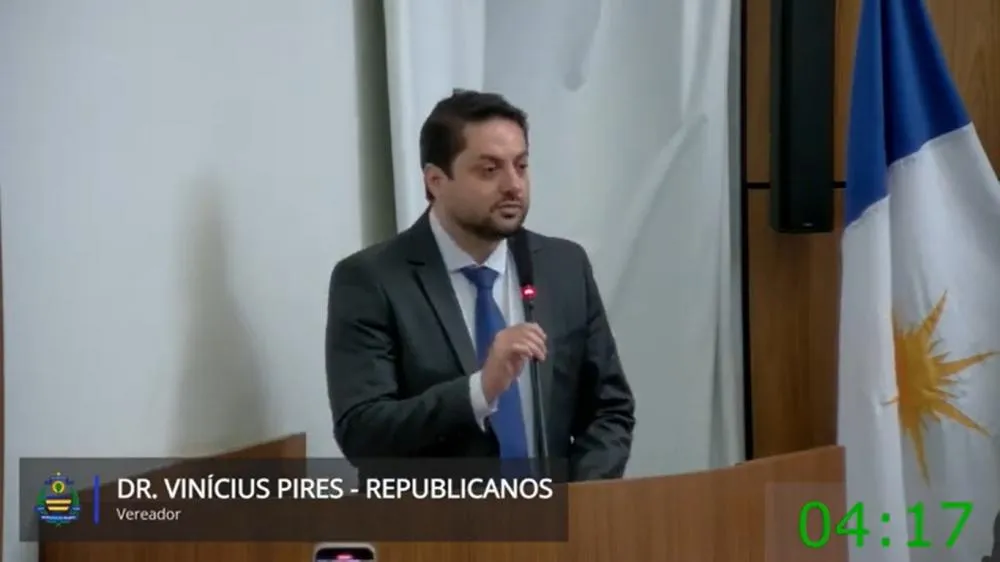 Dr. Vinícius Pires Dá Boas -Vindas ao Vereador Suplente Pastor Manoel Bomfin