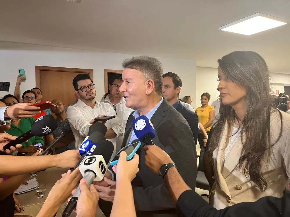 Eduardo Siqueira Campos anuncia convocação de 533 aprovados no concurso da educação