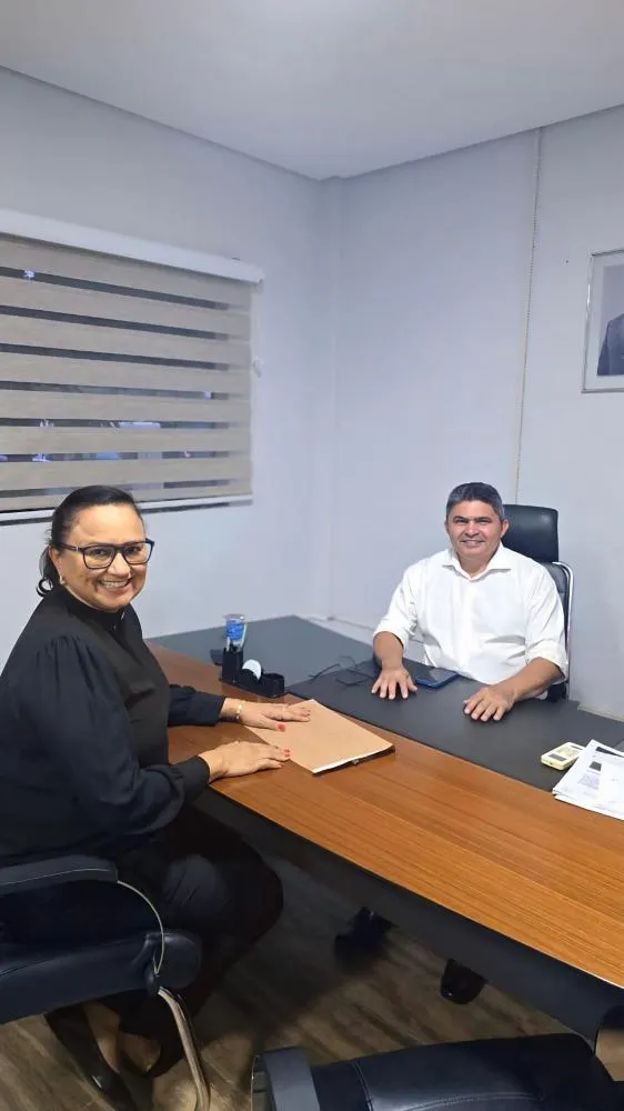 Professora Iolanda Castro lidera ação para melhorar estradas rurais em Palmas