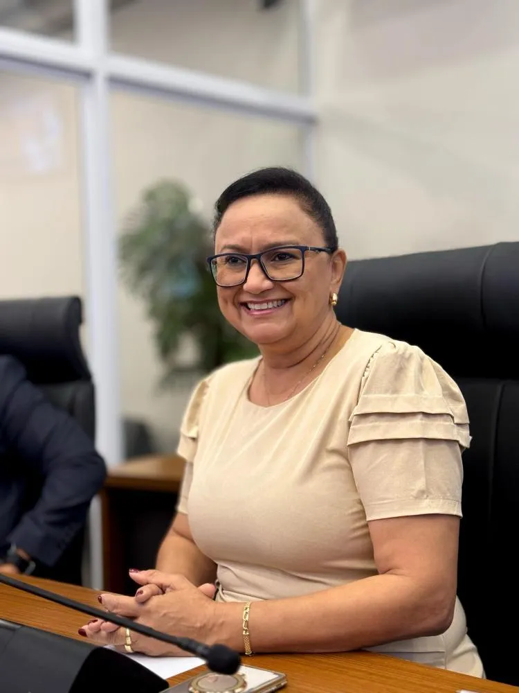 Vereadora Professora Iolanda Castro solicita encascalhamento na Serra do Vai Quem Quer