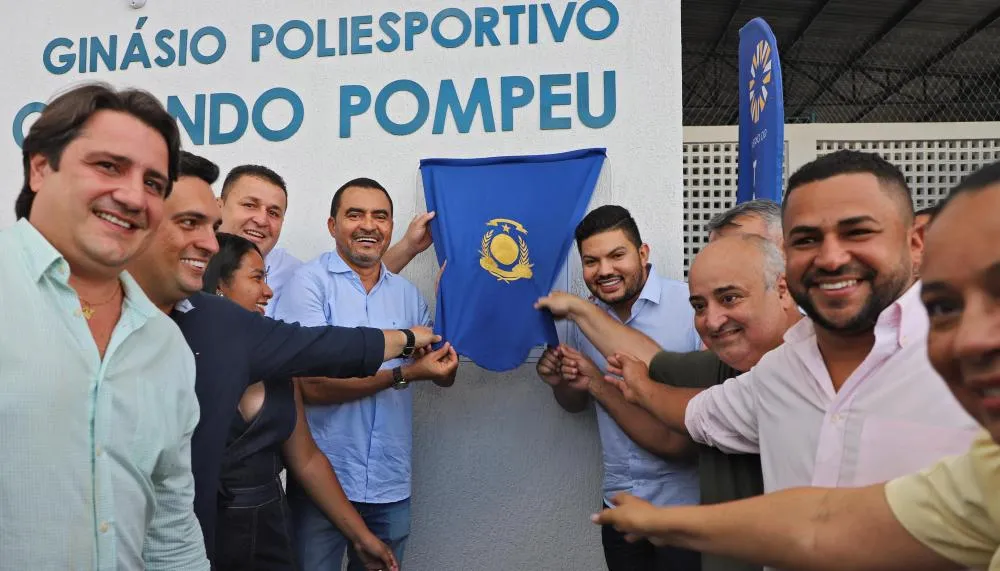 Governador Wanderlei entrega reforma de Ginásio Poliesportivo em Cariri