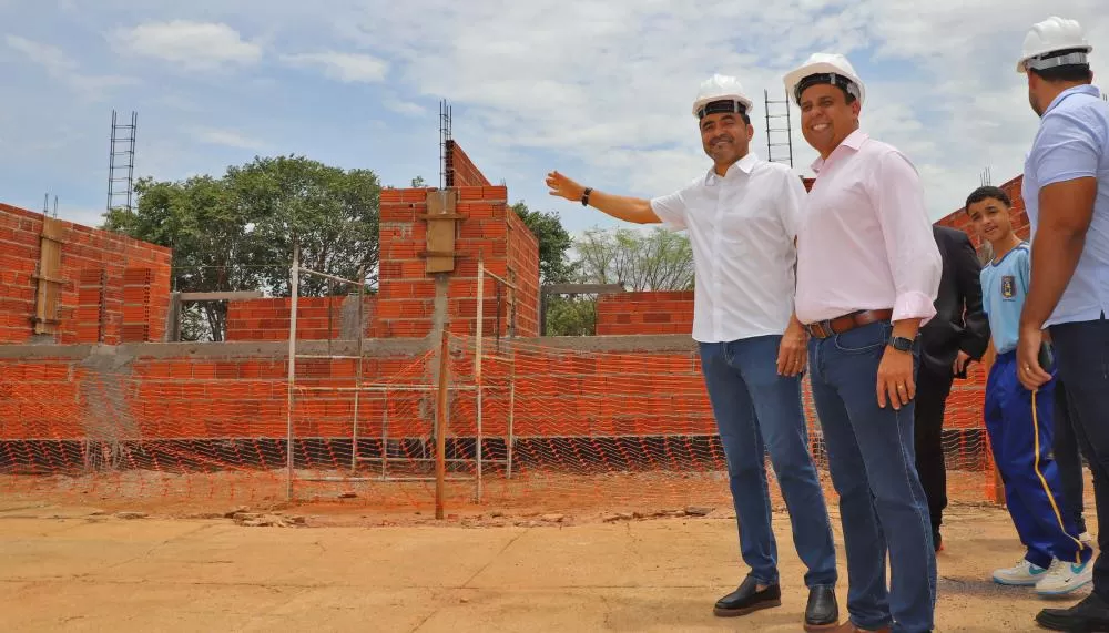 Governador Wanderlei anuncia ampliação das obras na escola estadual do Jardim Taquari