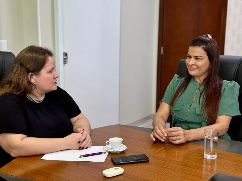 Vereadora Karina Café busca melhorias para a saúde pública junto à Secretaria Municipal