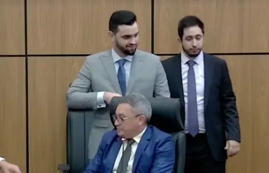 Marcos Jr é eleito vice-presidente da mesa da Câmara de Palmas; já empossado na presidência, Marilon agradece irmão Wanderlei, Janad e Ordiley