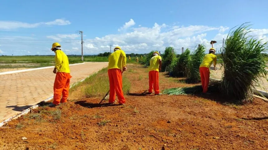 Internos do sistema penal trabalham na montagem da Agrotins 2025 e terão remição de pena; entenda
