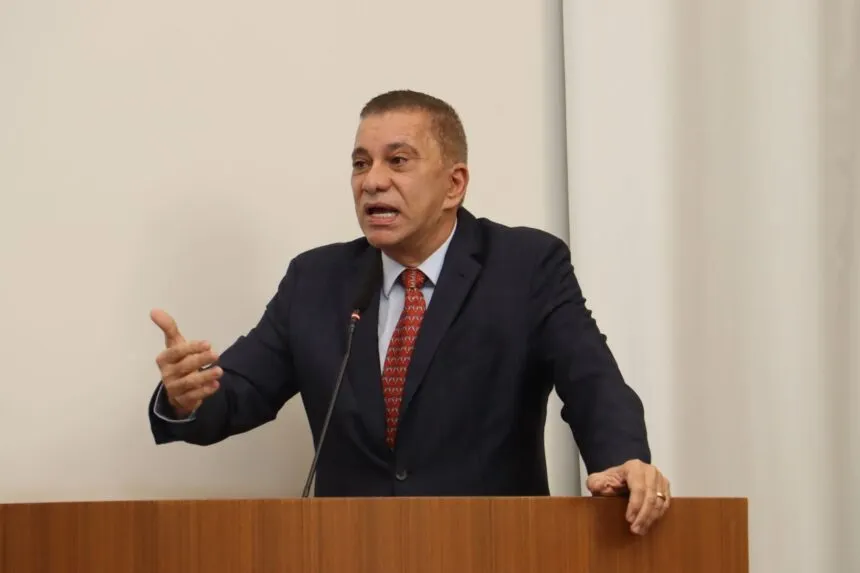 Vereador Amastha solicita o funcionamento do ProUni Municipal para atender milhares de estudantes carentes