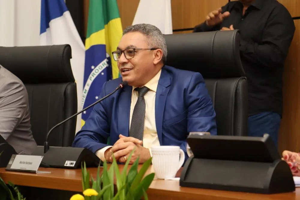 Em primeira sessão ordinária vereador Marilon Barbosa apresenta mais de 130 requerimentos 