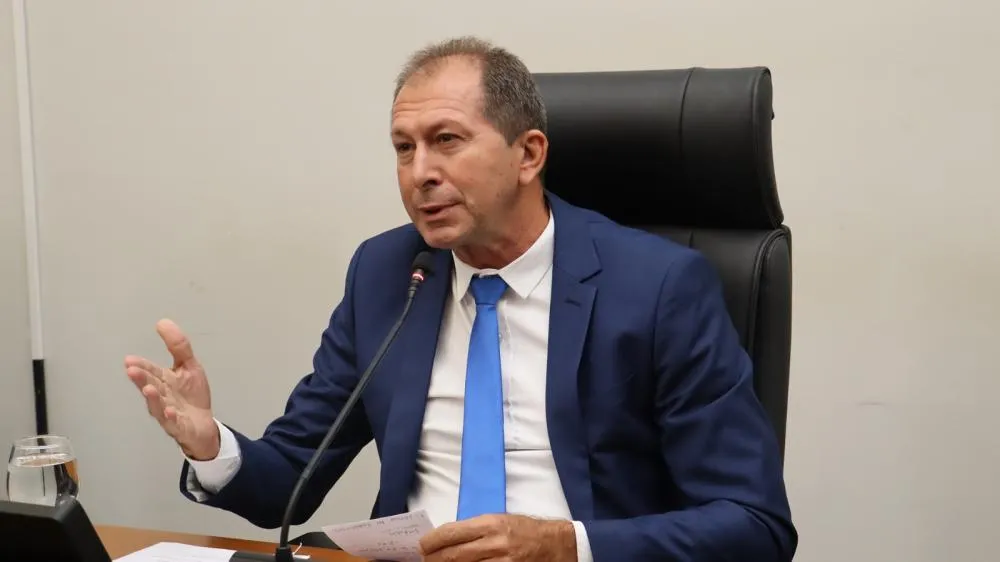 Vereador Pastor Manoel Bomfin solicita abertura de bueiros na Avenida NS-01